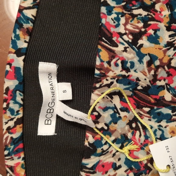 NWT BCBGENERATION mini skirt - Picture 6 of 10